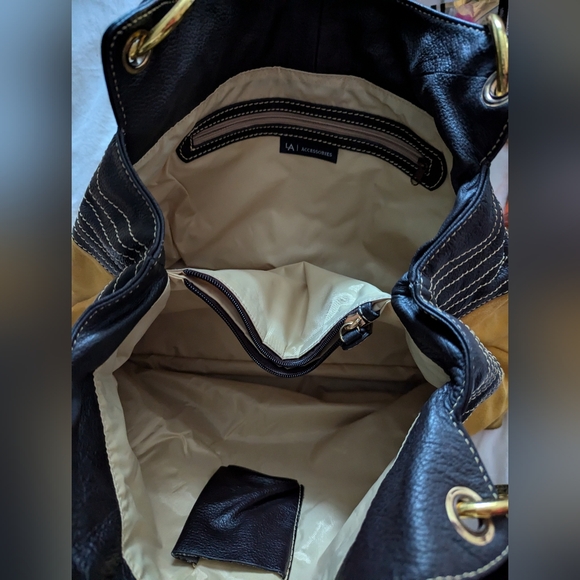 Mustard suede handbag - Picture 2 of 3